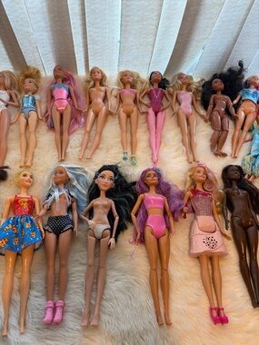 21 mix dolls